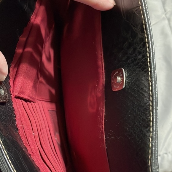 Donating 💛Liz Claiborne black crocdile hand bag - Picture 9 of 14